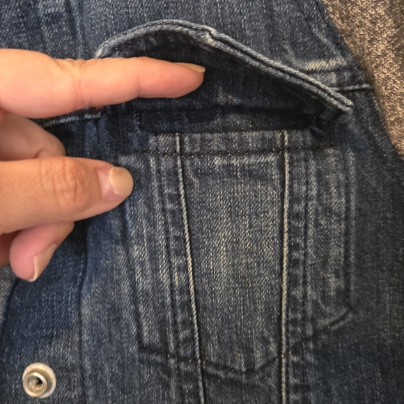 Levi's Women's Denim Jacket with Gray Knit Sleeves XS Bomber - Picture 6 of 13